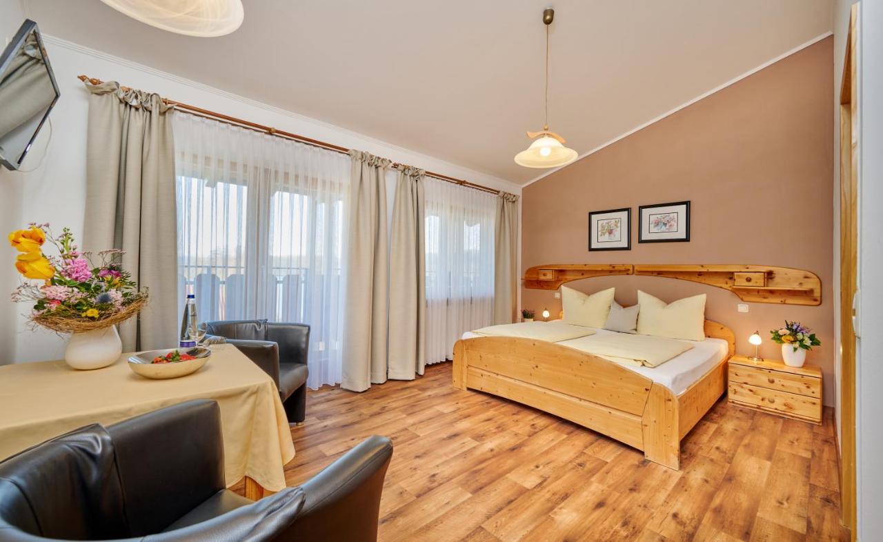Hotel Restaurant Zum Goldenen Anker Mit Hallenbad & Wellnessbereich Windorf  Exteriér fotografie