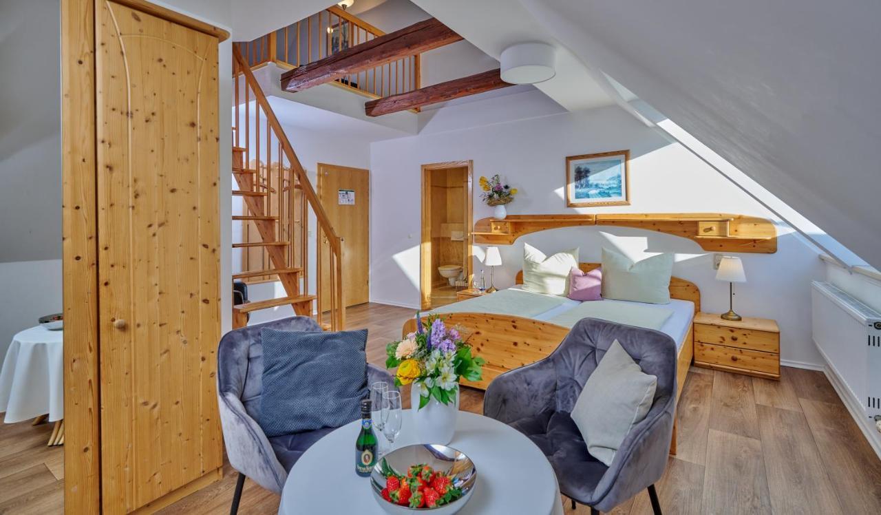 Hotel Restaurant Zum Goldenen Anker Mit Hallenbad & Wellnessbereich Windorf  Exteriér fotografie