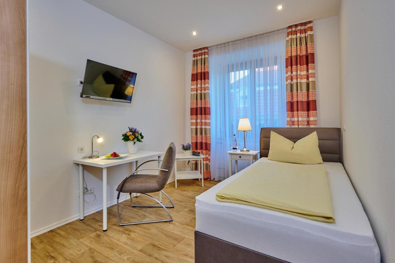 Hotel Restaurant Zum Goldenen Anker Mit Hallenbad & Wellnessbereich Windorf  Exteriér fotografie