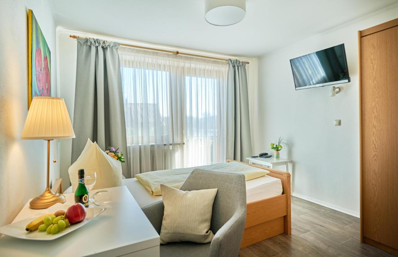 Hotel Restaurant Zum Goldenen Anker Mit Hallenbad & Wellnessbereich Windorf  Exteriér fotografie